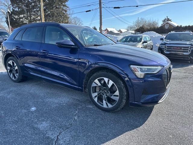 2022 Audi e-tron Premium quattro