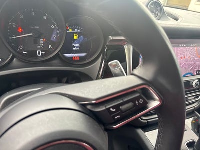 2022 Porsche Macan Base