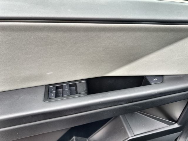 2025 Tesla Cybertruck Base