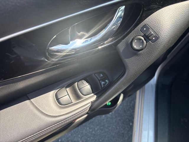 2017 Nissan Rogue Sport SL