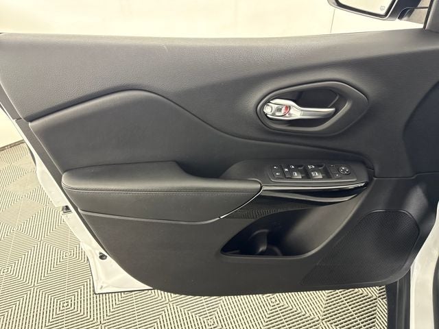 2020 Jeep Cherokee Altitude