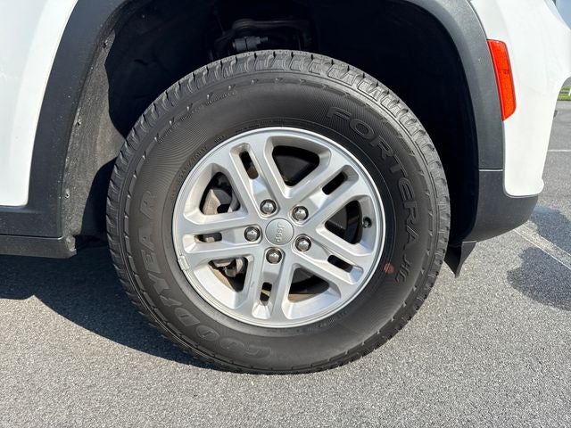 2024 Jeep Grand Cherokee Laredo