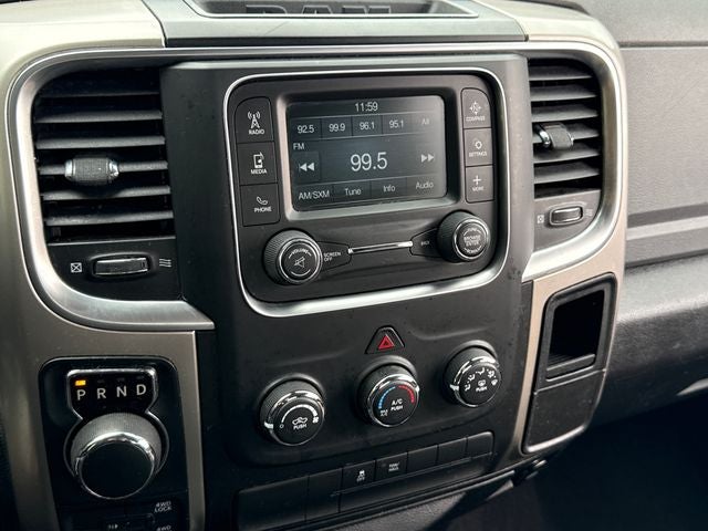 2016 RAM 1500 SLT
