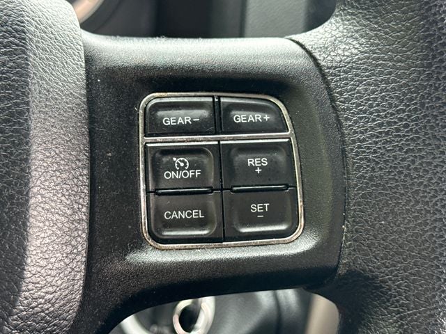 2016 RAM 1500 SLT