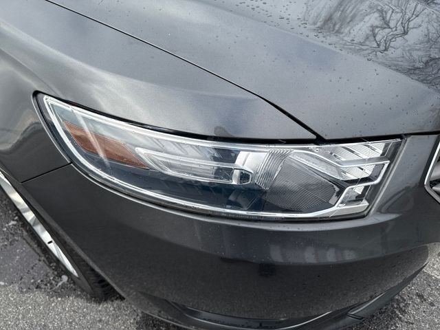 2018 Ford Taurus SEL