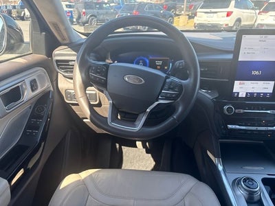 2022 Ford Explorer Platinum