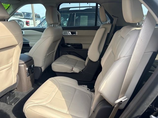 2022 Ford Explorer Platinum