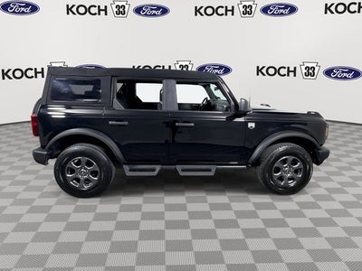 2023 Ford Bronco Base