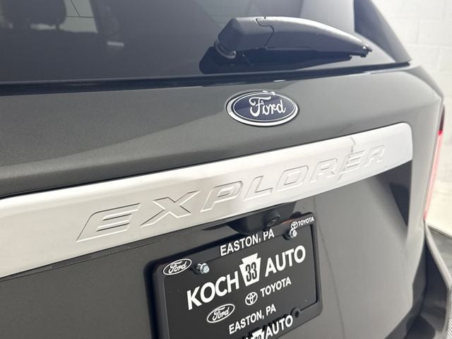 2020 Ford Explorer Base