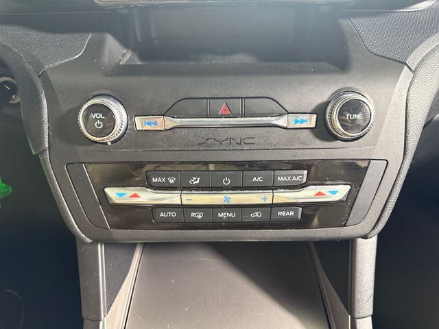 2020 Ford Explorer Base