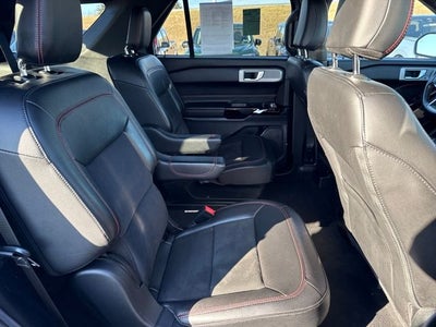 2022 Ford Explorer ST-Line