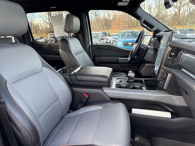 2024 Ford F-150 Lightning Lariat