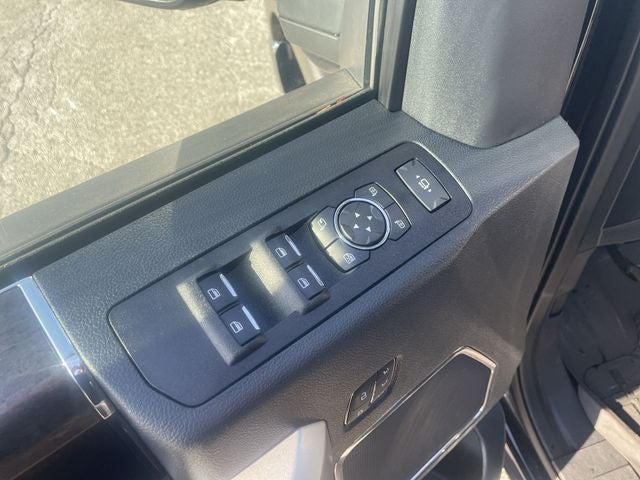 2022 Ford F-350SD Lariat