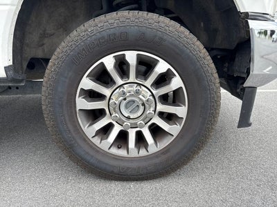 2022 Ford F-350SD Lariat