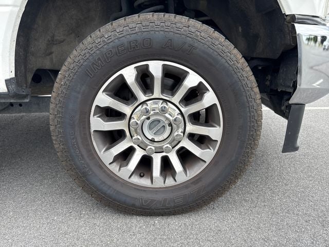 2022 Ford F-350SD Lariat