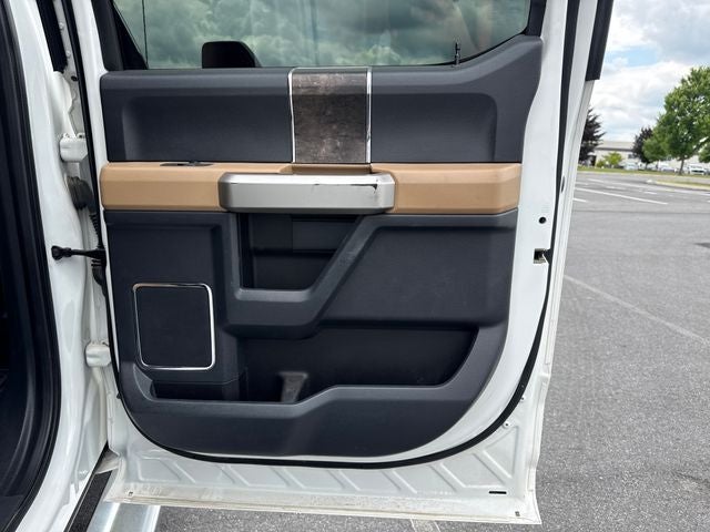 2022 Ford F-350SD Lariat