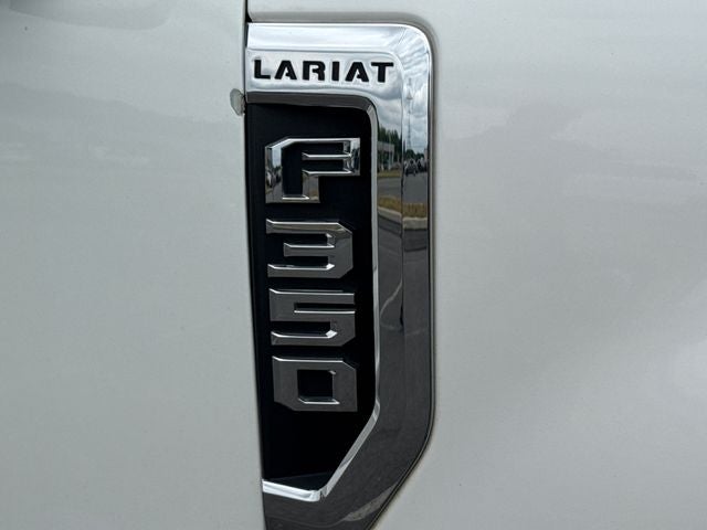 2022 Ford F-350SD Lariat