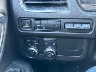 2021 GMC Yukon XL AT4