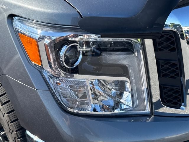 2018 Nissan Titan SL