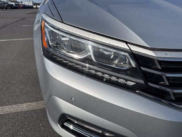 2017 Volkswagen Passat 1.8T SE w/Technology