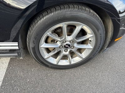 2011 Ford Mustang V6 Premium