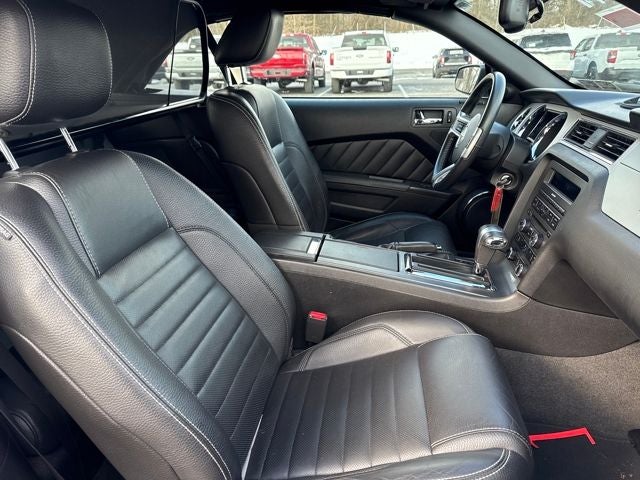 2011 Ford Mustang V6 Premium