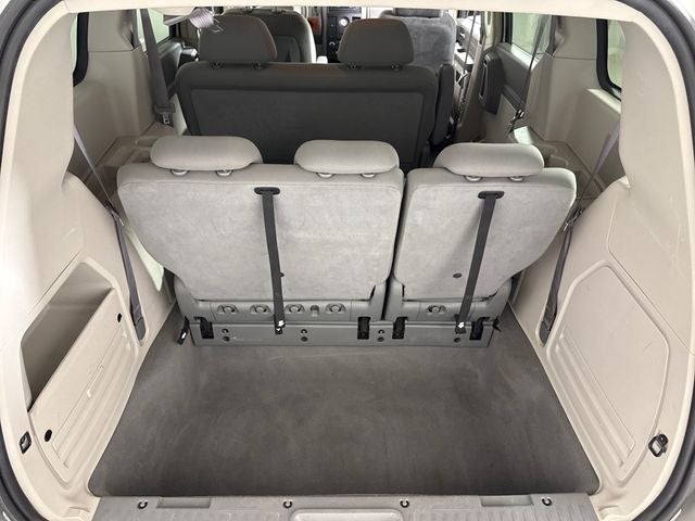 2008 Chrysler Town & Country LX