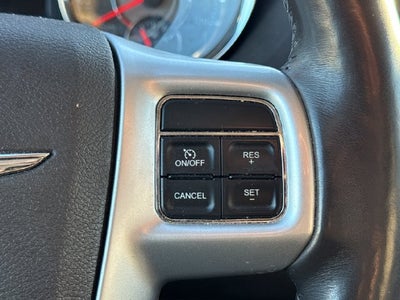 2016 Chrysler Town & Country Touring-L