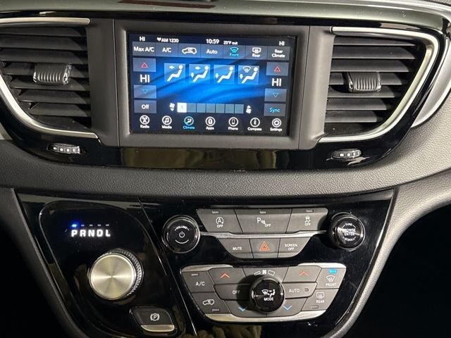 2020 Chrysler Pacifica Touring