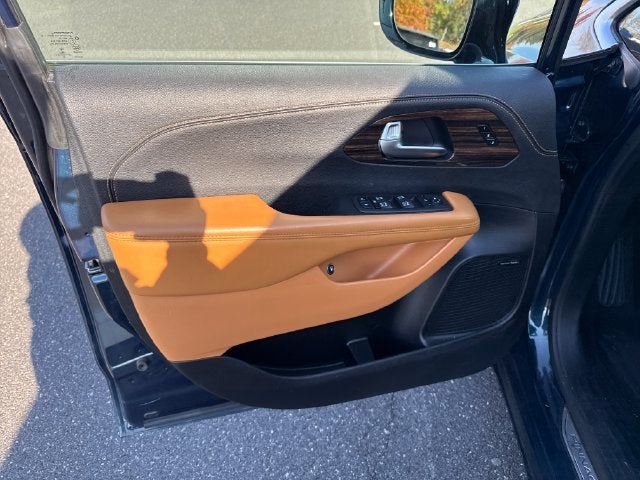 2023 Chrysler Pacifica Hybrid Pinnacle