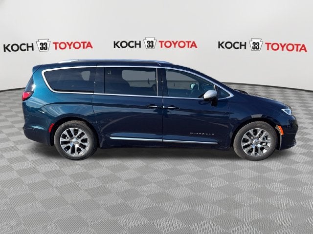 2023 Chrysler Pacifica Hybrid Pinnacle