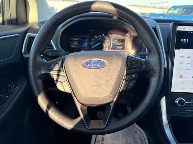 2023 Ford Edge SE