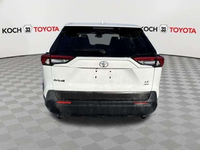 2024 Toyota RAV4 LE