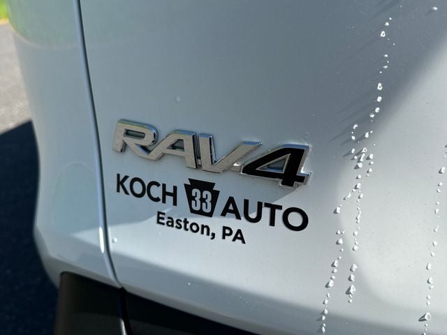 2023 Toyota RAV4 LE