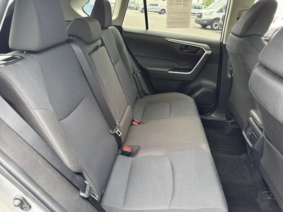 2022 Toyota RAV4 Hybrid LE
