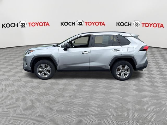 2022 Toyota RAV4 Hybrid LE