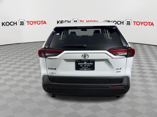 2025 Toyota RAV4 XLE