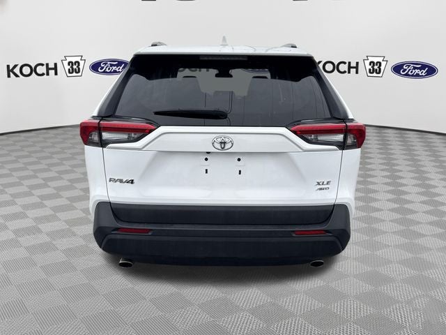 2020 Toyota RAV4 XLE