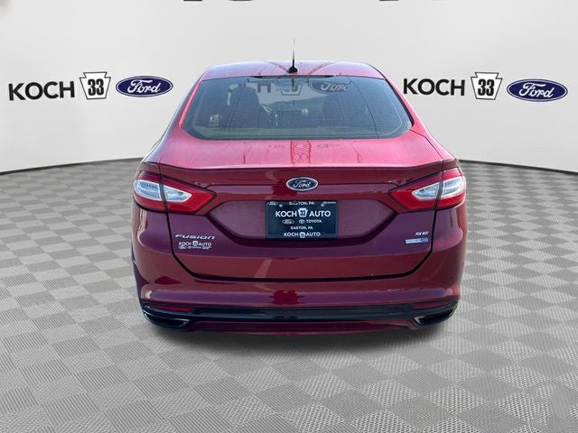 2016 Ford Fusion SE