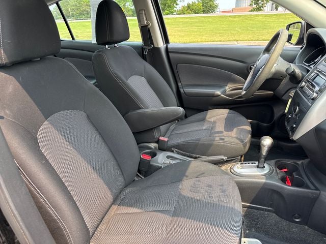 2015 Nissan Versa 1.6 SV
