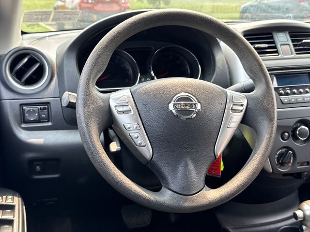 2015 Nissan Versa 1.6 SV