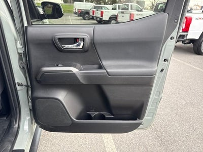 2023 Toyota Tacoma TRD Sport V6