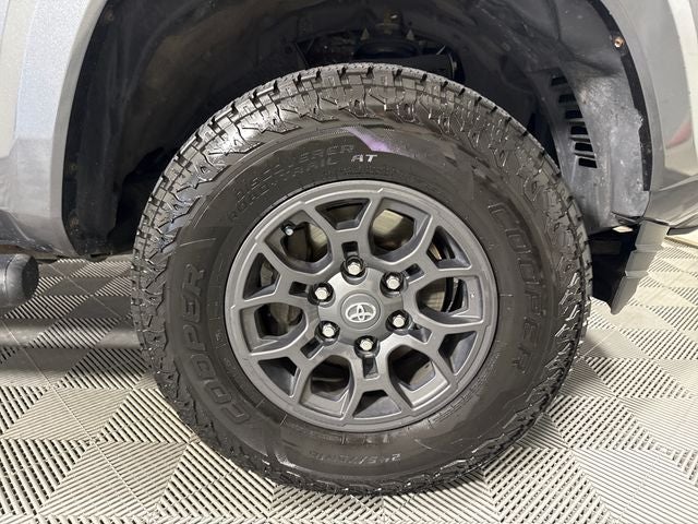 2017 Toyota Tacoma SR5 V6