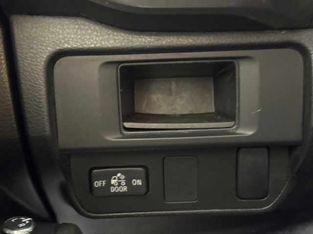 2017 Toyota Tacoma SR5 V6