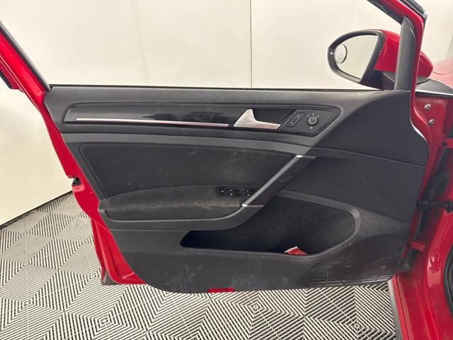 2017 Volkswagen Golf GTI S