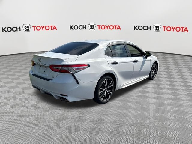 2018 Toyota Camry SE