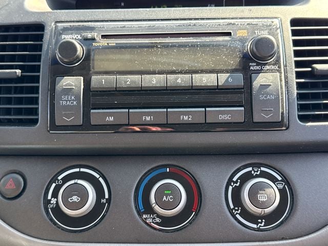2005 Toyota Camry LE