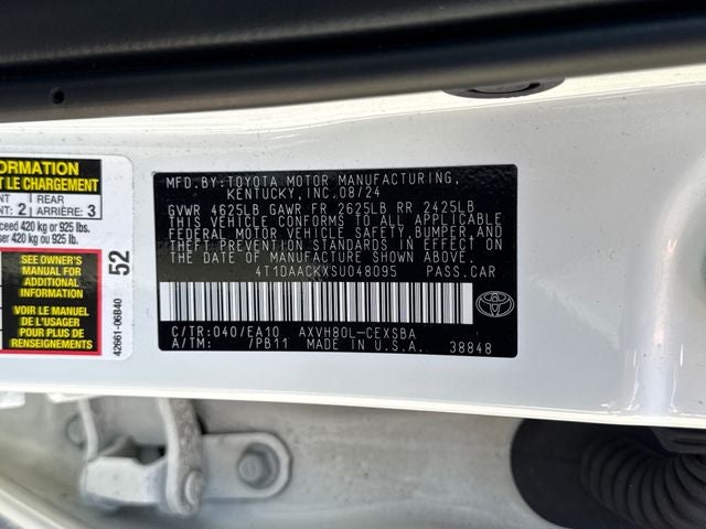 2025 Toyota Camry SE