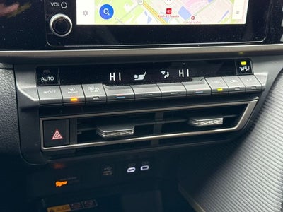 2025 Toyota AWD Camry SE