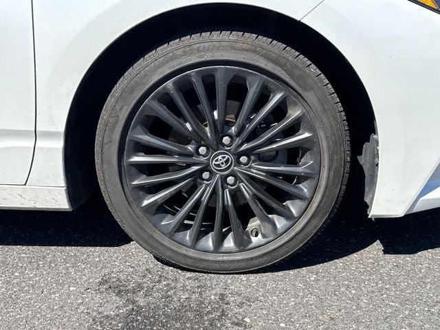 2020 Toyota Avalon Hybrid XSE